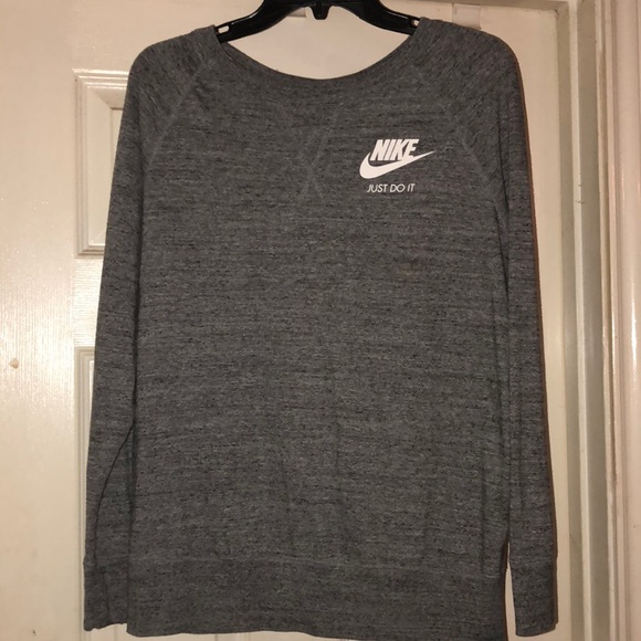 women's nike gym vintage crew top